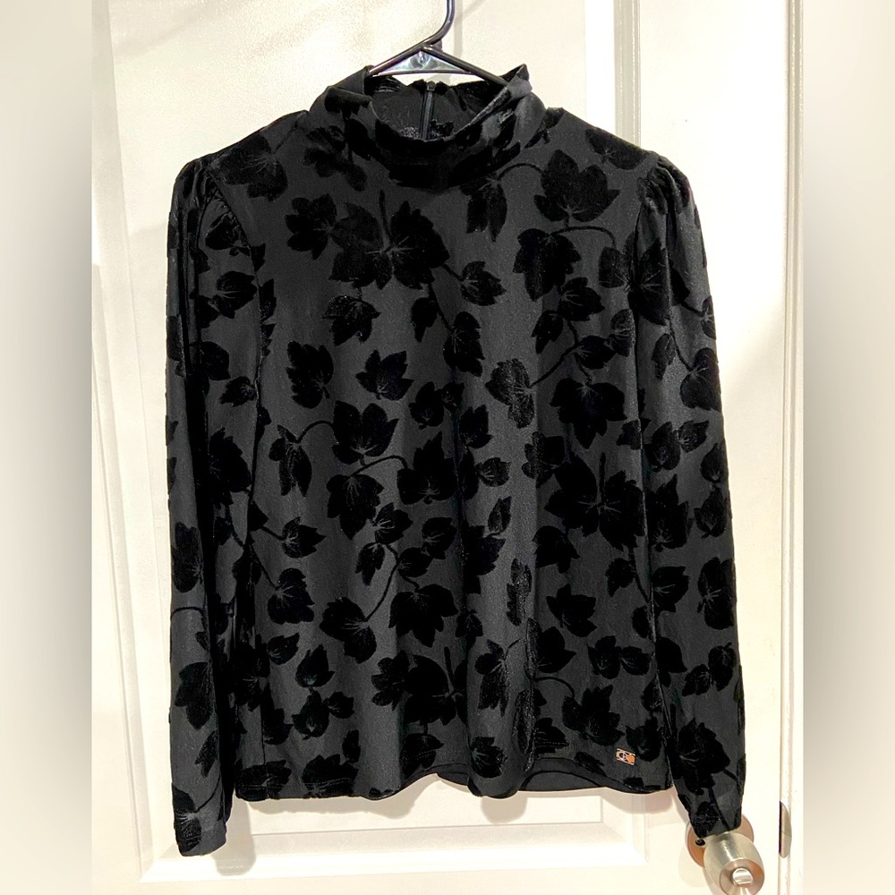 Calvin Klein Turtleneck With Black Long Sleeves Size:M